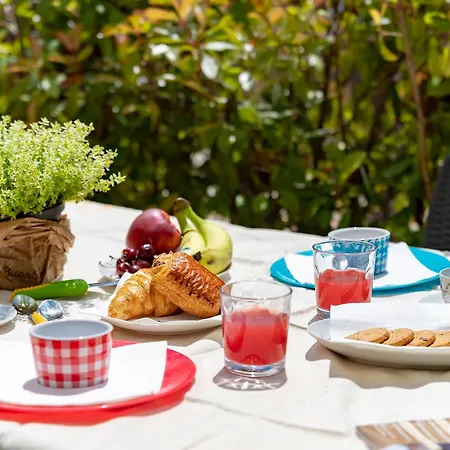 Nettes In Mit Privatem Garten Appartement Civezza