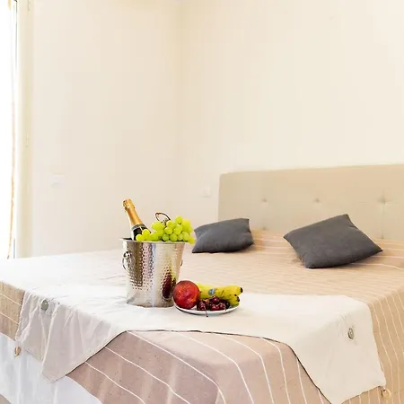 Nettes In Mit Privatem Garten * Civezza